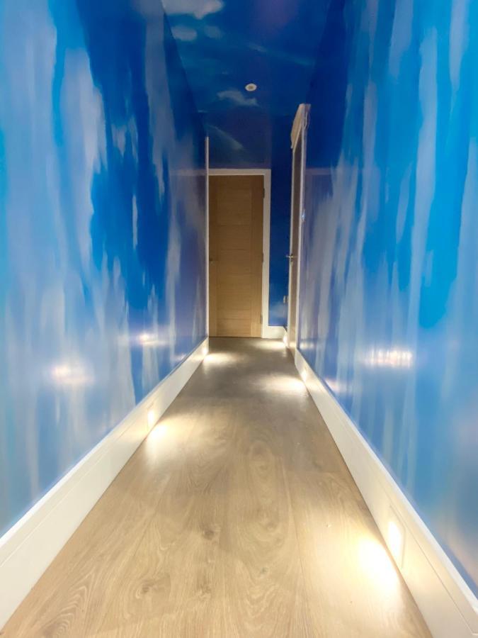 Cloud9 Guest House - By Coastline Retreats - 2 Bedroom Self Contained Garden Flat - Luxury Bath, Netflix, Superfast Wifi, Parking Included Bornemouth Extérieur photo